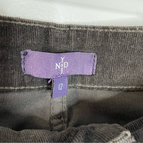 NYDJ Women’s Plum Corduroy Straight Leg Jeans - Picture 5 of 7